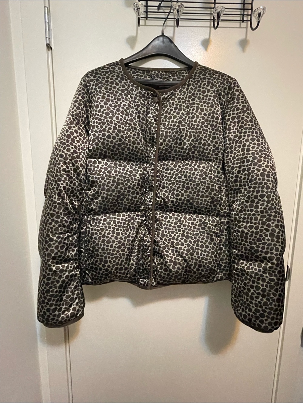 Max Mara Weekend Women's Quilted Puffer Jacket in Black and Gray- size medium